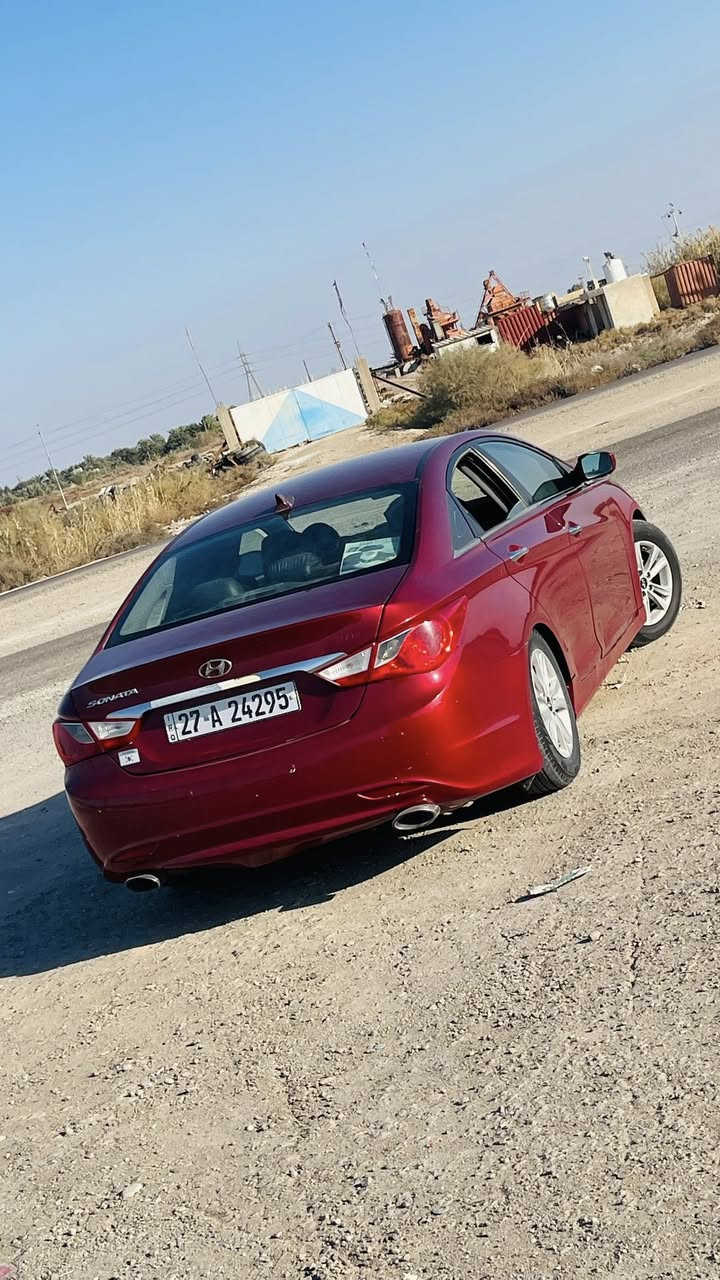 2011  سوناتا امريكي
السعر 110 وبيها مجال للشراي 
التفاصيل ***********
📞
