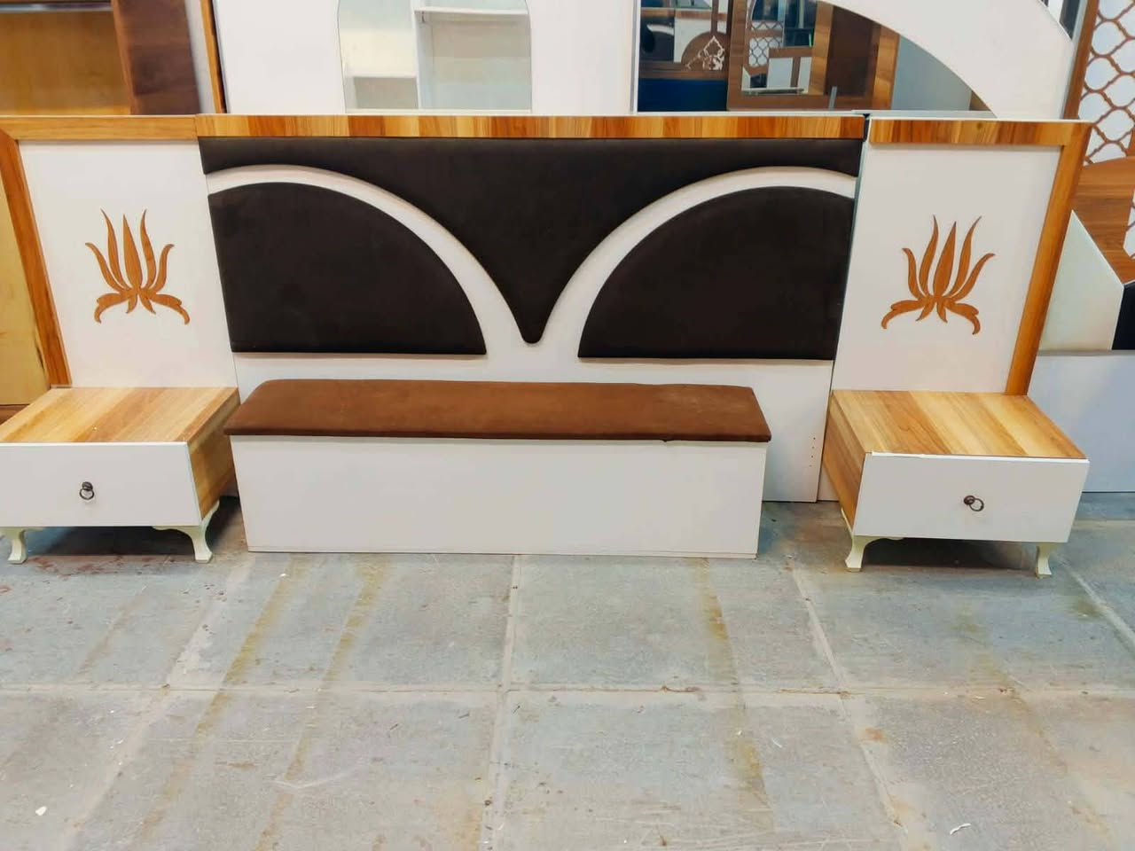 غرفة نوم 🇹🇷
 نضافة 90 ٪💯فول نضافه
عدد القطع / 7
نضام / سلايت💢
سعرها 400/425 قفل💸
شد ونقل داخل بغداد مجاني🚛
يوجود توصيل محافضات 🚛


**إذا كنت صاحب هذا الإعلان وتريد حذفه لأي سبب، رجاءا أرسل رسالة إلى الدعم الفني**