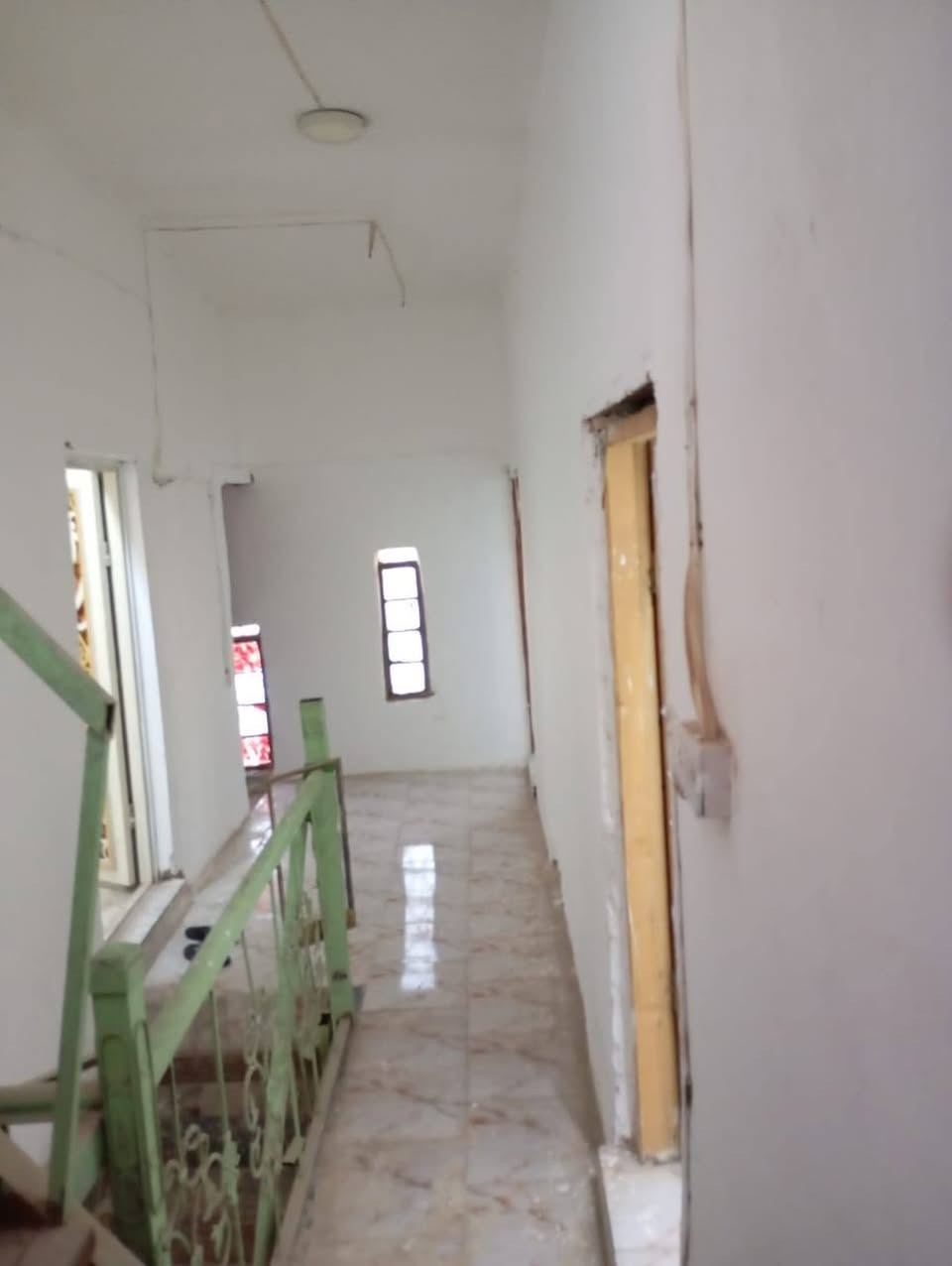 بيت زراعي للبيع مساحه 100بلمهيديه طابقين 4غرف مقابل عمارات الشموخ بشارع جامع سعيد بن جبير ٣فرع عل يسار السعر وباقي التفاصيل خاص او واتساب ملاحضه لبيت فارغ جاهزكافت الخدمات ***********
