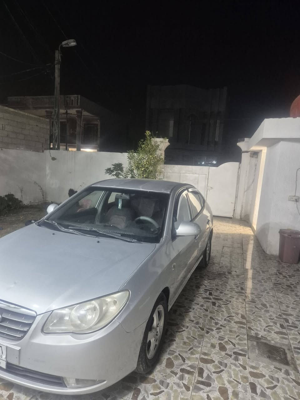 لبيع افانتي موديل 2007  رقم بغداد بدون صبغ محرك حاويه جديد كير مكفول تبديل فقط باب الخلفي ايمن والبنيد اصلي  بدون ضربه ولابارد تبريد ثلج فول عده الفتحه تحكم ستيرن مرايات شفط   تخم تاير باتري جديد السياره حلوه ماتصرف  ربع عليها مكان السياره بابل جبله السعر ٩٨$ وبيه مجال  ***********
