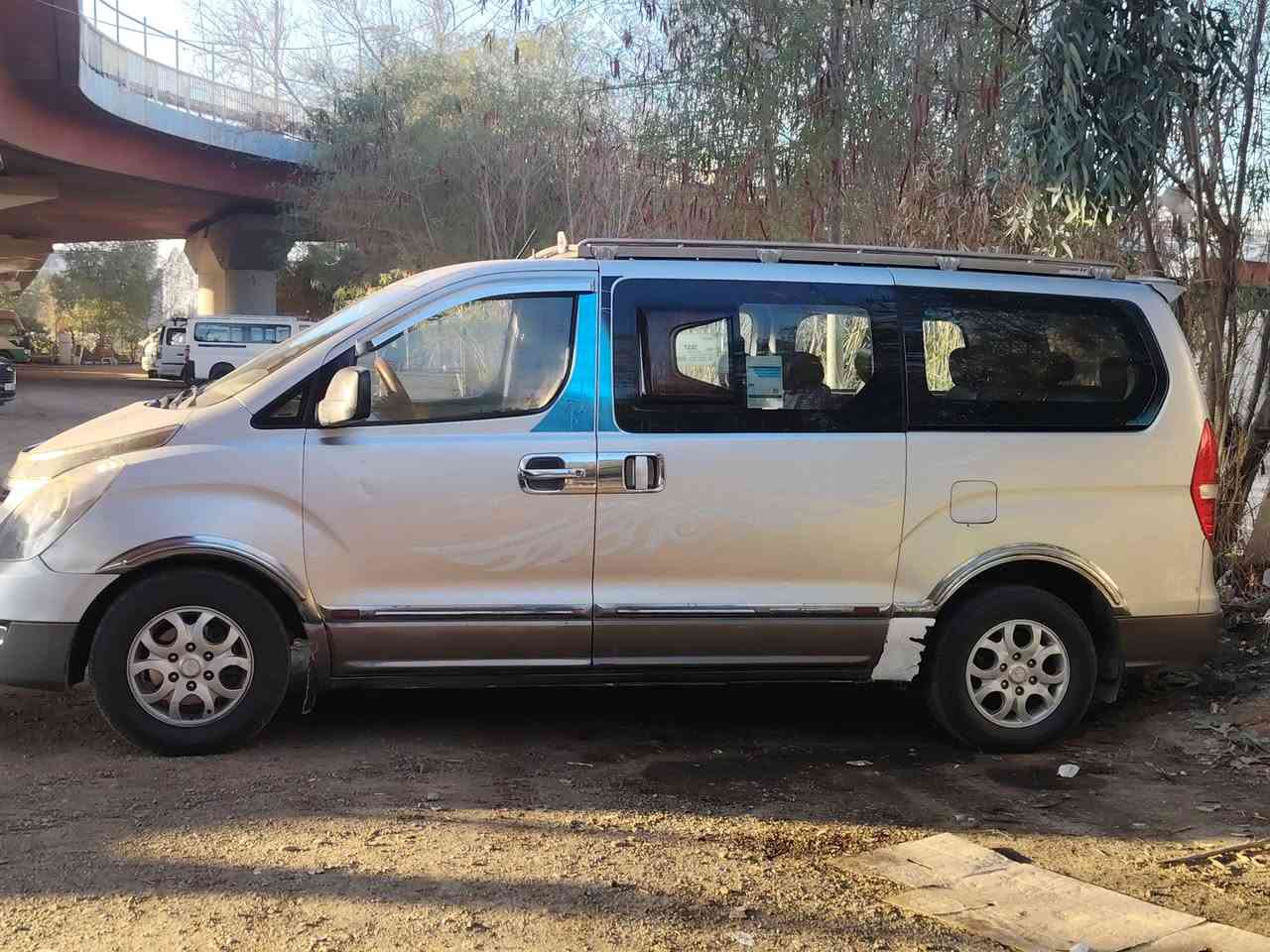 السلام عليكم
استاركس مفتوح

محرك خير من الله

تبريد فول
 غرمات مروريه صفر
هيه صفر 
موديل ٢٠٠٩

*********** مكان بغداد
