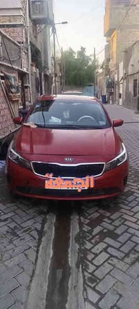 كيا فورتي وارد  موديل ١٨  محرك دوش 2000 گير ميكانيك At حادثها بنيد فقط...