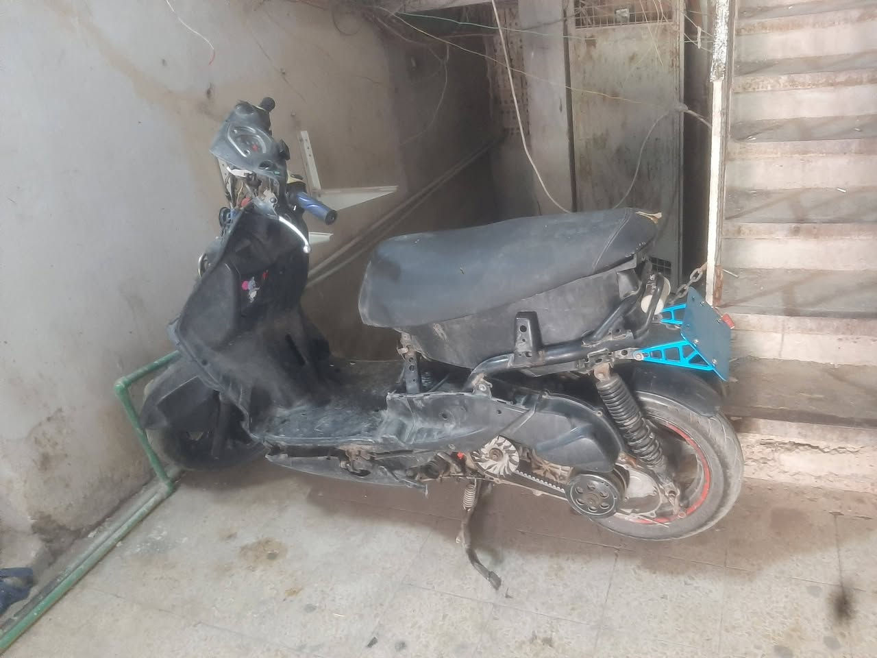 لبيع سكنس كابريتر تخربط مكينه ناعمه وحلوه سعر 250بيها مجال مكاني زعفرانيه غراضها موجود تصال او وتساب ***********
