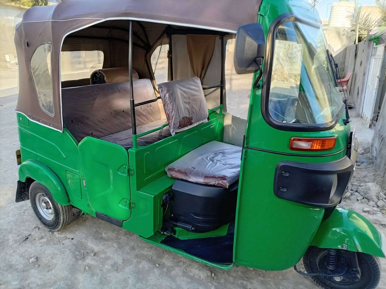 للبيع 22كفاله عامه رقم نكليزي تحويل بنفس اليوم
مضلع المكان بابل الحمزه الغربي ***********
السعر 10وربع وبيه مجال
