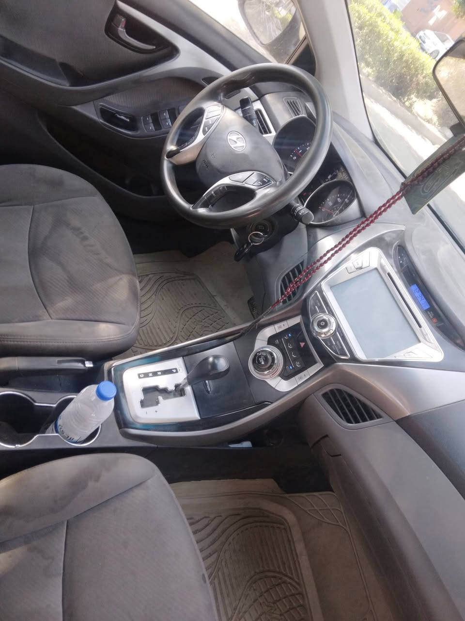 السلام عليكم النترا أمريكي موديل ١٢رقم بابل احمر سنويه بسمي للبيع السعر ٨٥ العنوان بغداد المحموديه للإستفسار الاتصال على الرقم *********** ، ***********
