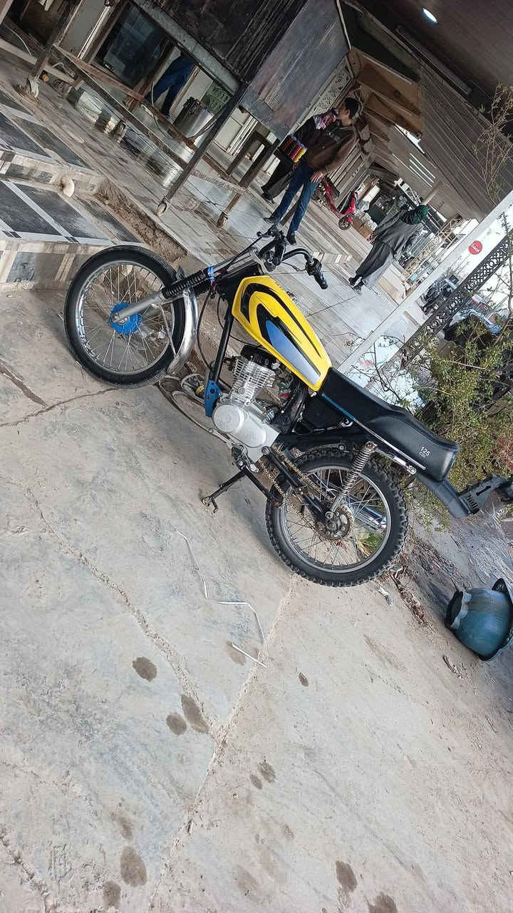 سلام عليكم سيجي الراوس ماكس او بيع موديل 25 اللي يحب يتواصل او على الخاص او واتسابب ***********
