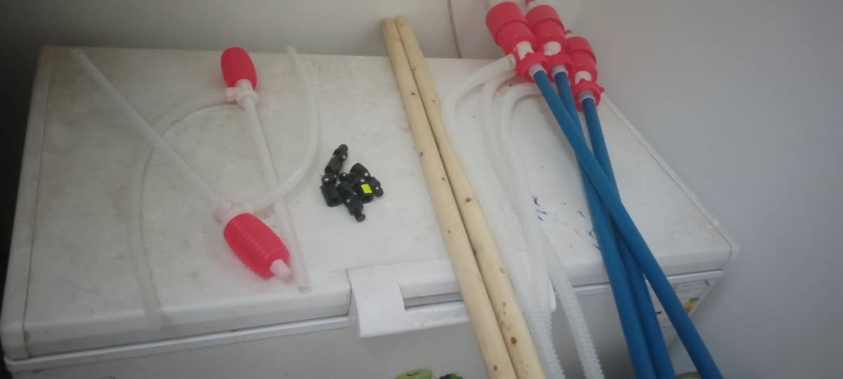 السلام عليكم عندي غراض للبيع ابسعرالجمله ***********
