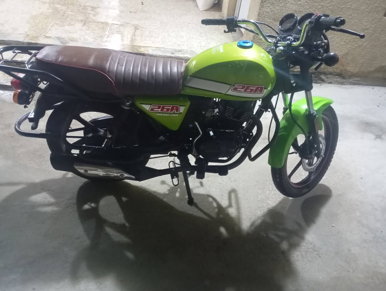 السلام عليكم دراجه داي وان للبيع موديل 22 محرك 200 اوراق أصولي للعلم لون بلوراق وردي مو تفاحي سعر 1400 وبيه مجال قليل حك جيه مكان واسط الكوت حي الحكيم.  ***********
