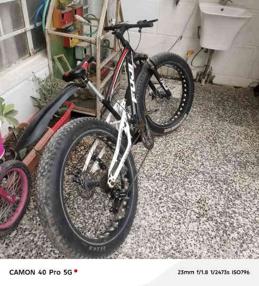 سلام عليكم شباب البايسكل البيع دبابه الضخم شباب البايسكل جديد تاخذه ربع دينار ما تصرف تايرات جدد دبليو جدد كير خلفي كير أمامي بريك خلفي بريك أمامي عكرب جديد مكاني البلديات رقم الهاتف *********** بي مجال الطيبين و الشراي
