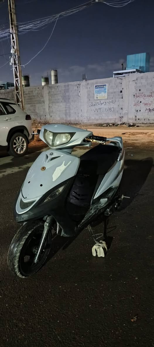 السلام عليكم اخوان ماكس ثعلب نثية 140 للبيع الدراجة ما بيها نقص جاهزة من كلشي شلعة تشك الكاع نص نكرة سلف وهندر  *********** / بغداد البلديات رايدها ب300 وبيها مجال
