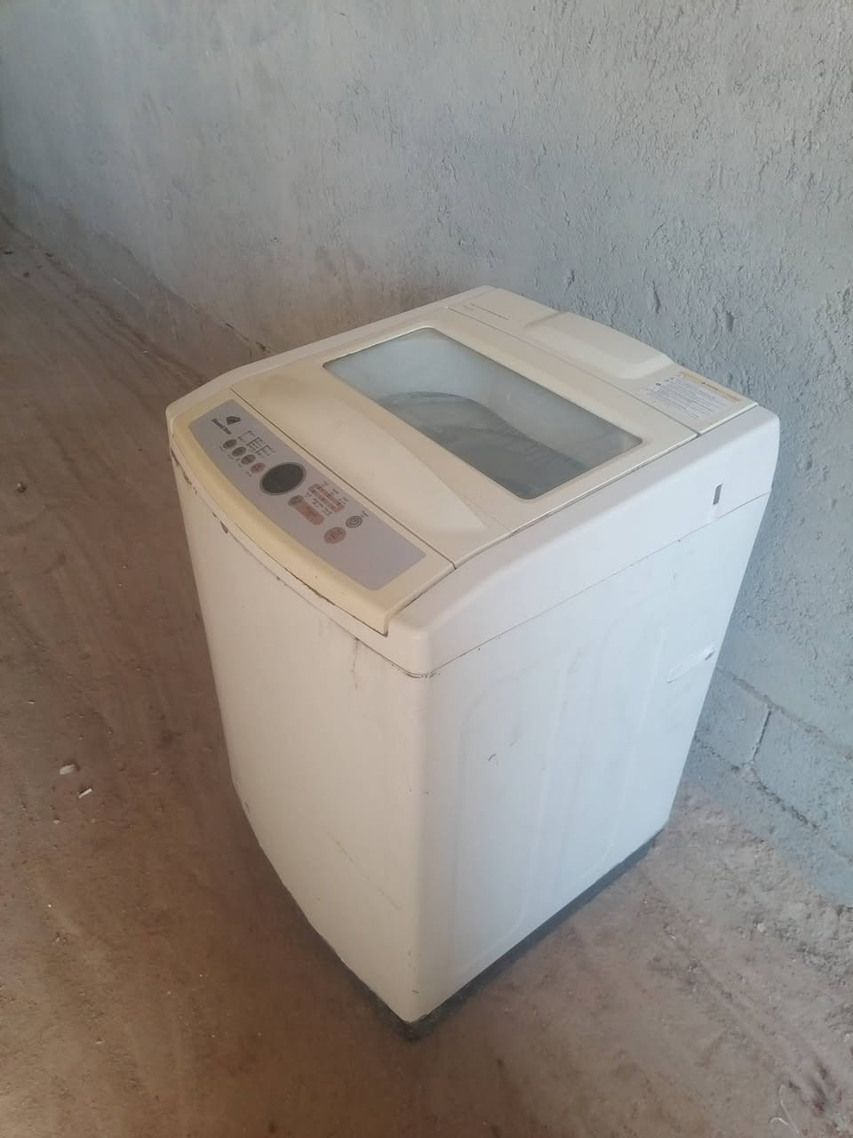 غساله للبيع نظيفه جدا المكان نجف ***********
