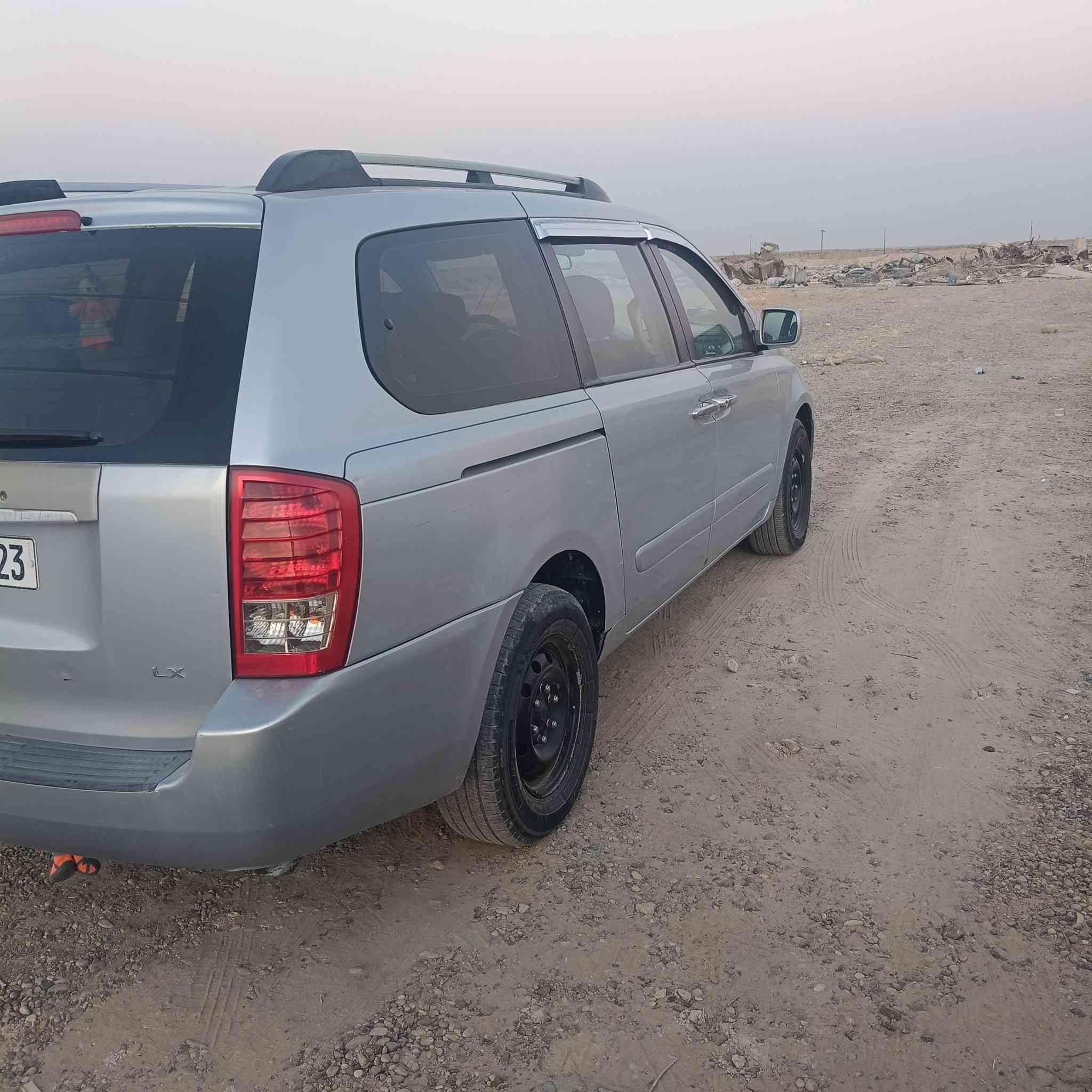 كرنفال سيدونه 2007 مقفوله المضربه عابره ومعجون بها حزام جماليه ماكينه حاويه شاده تونير حداديه توني مسويها تبريد باسمي بغداد 126 وبيها مجال للشراي ***********
