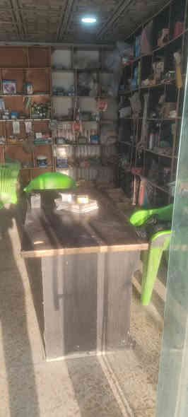 محل ادوات دراجات وتكاتك مع محل فيتريه للبيع بسبب التعين المحل كامل من كلشي طريق البوبيات عمود 90 السعر 4 ملاين وبي مجال شويه رقم الموبايل ***********
