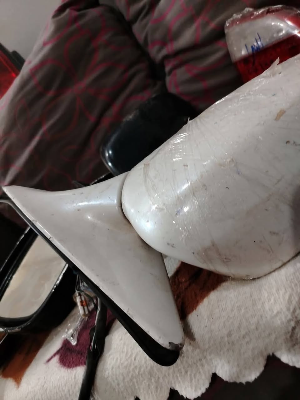 للبيع مرايا واحده فقط ناحية اليمن كهرباء اصليه تويوتا ٩٢ وحده فقط مش طقم السعر ٩٠٠ اللي عاوزها يكلمني خاص سعر نهائي


**إذا كنت صاحب هذا الإعلان وتريد حذفه لأي سبب، رجاءا أرسل رسالة إلى الدعم الفني**