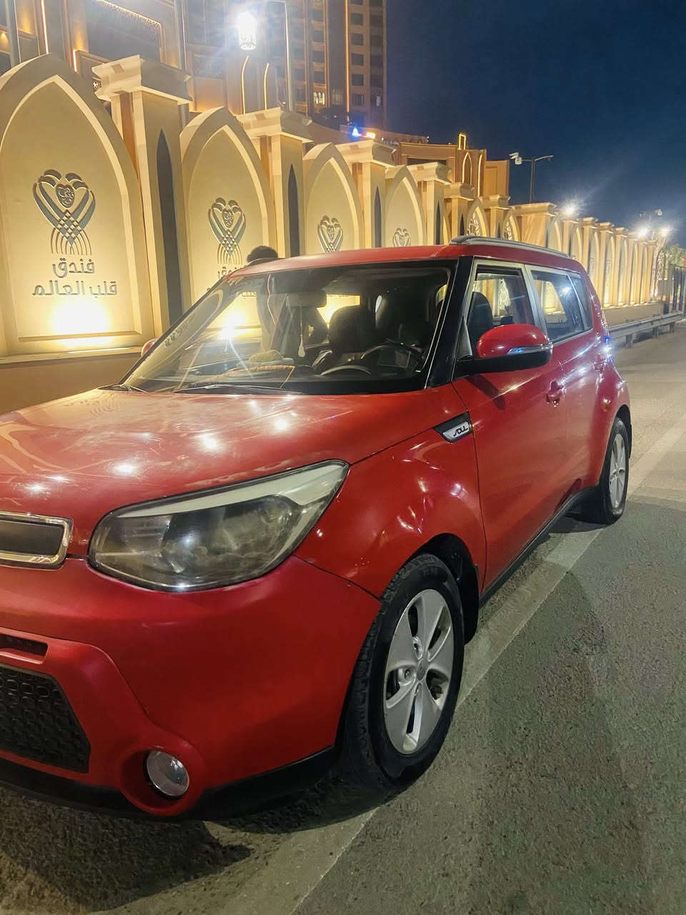 السلام عليكم كيا صول مديل 2016
سياره وارد خليجي بيه فقط جاملغ ايمن مبدل اصلي مصبوغ
او بيه بنيد جارد صبغه او قماره او باقي مكفول

موصفات سياره
تحكات استيرن
وضعيات قياده ايكو / نورمال / اسبورت
حساس خلفي
كامره 
منافذ شحن
مكان سياره حي اعلام 

رقمي ***********
استفسار اتصل علئ رقم
