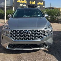 هونداي سنتافي موديل : 2023  السعر :215 بيه مجال    اللوان : سلفر    ال...