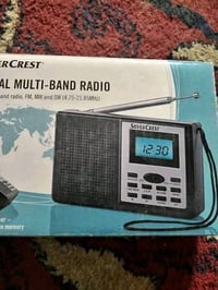 راديو ألماني • باحث • سماعة اذن