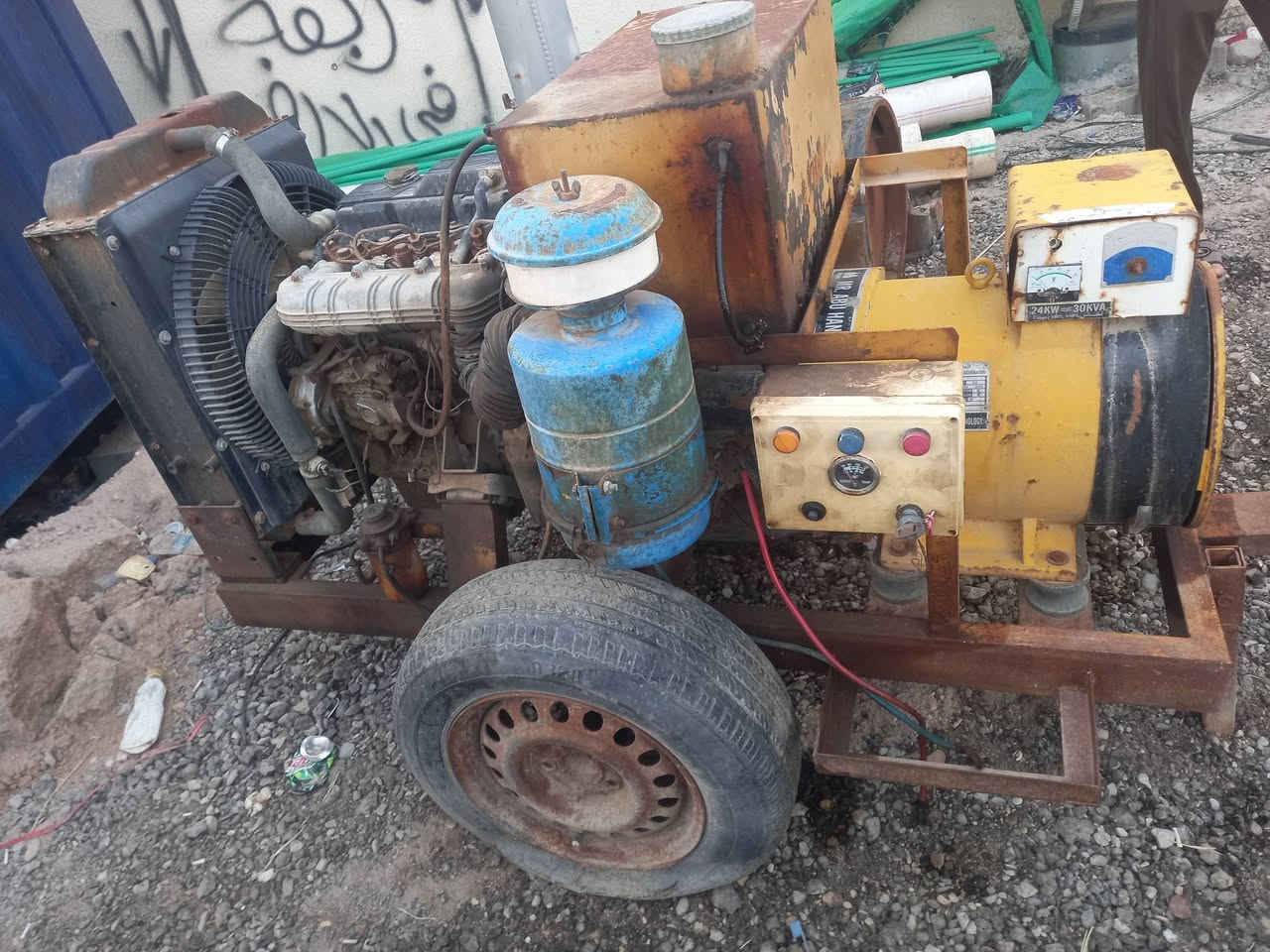 السلام عليكم 
مولد كية 30KAV اخت الزيرو السعر 16 ورقة وبيهة مجال العنوان البصرة هاتف 
***********
