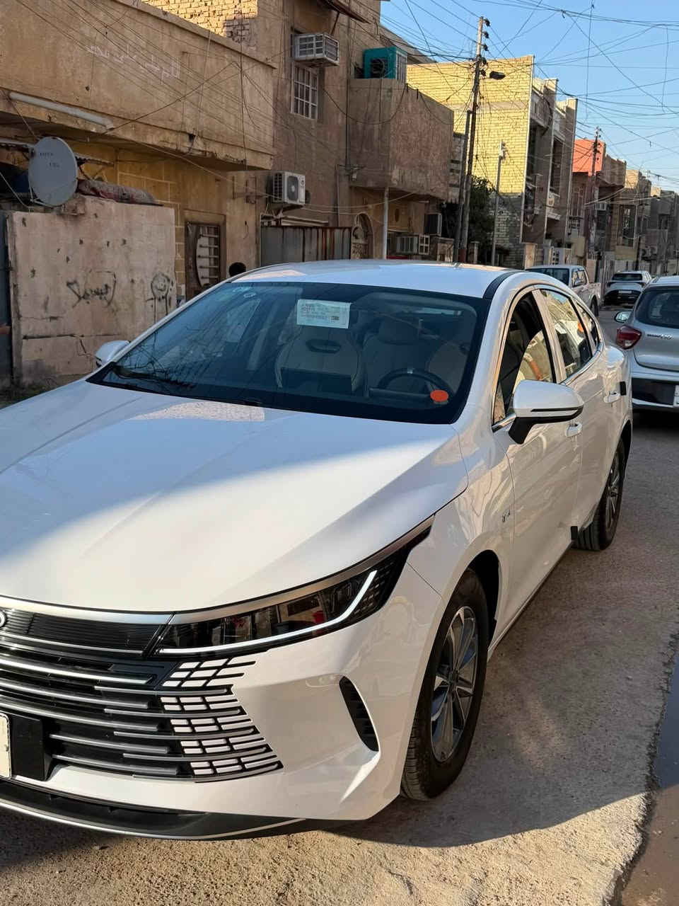 السلام عليكم BYD دسترويل ٢٠٢٥
مكفوله ماشيه ٥٥٨١ الف الكلي يعني زييرو
رقم بغداد
موصفات معروفه فول عدا الفتحه 
كل غراضه كامله شاحنه وكارت وبصمه
السياره كفاله 
سعر ١٩٦٠٠ بيه مجال بسيط
*********** بي واتساب 
مكان سياره بغداد الشعب
