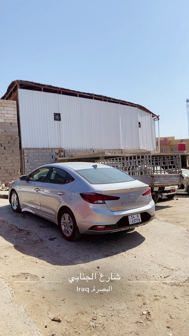 السلام وعليكم الانترا مديل 20وارد امريكي داخله غرق لدوسه تعمل وتسير جاهزه سياره بيها هذا جاملق مبين بلتصوير وبيها شبر باب سايق بارد وبيها شبرين صبغ الباقي كله كفاله معوقين عندي وكاله عامه بيها هذا رقمي متواجد واتساب ***********هذا الاسيا بي فقط واتساب مكاني البصره القبله حي بغداد
