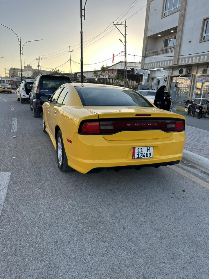 سلام عليكم جارجر ١٢ للبيع سيارة خير من اللة ضربتها جاملغ خلفي الايمن المكان واسط ***********
