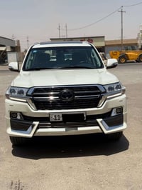 لاندكروزر VXS • ٢٠٢١ • ١٣٢ ألف كم