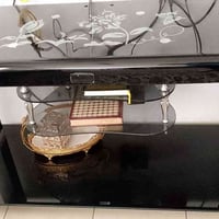 ميز • للبيع