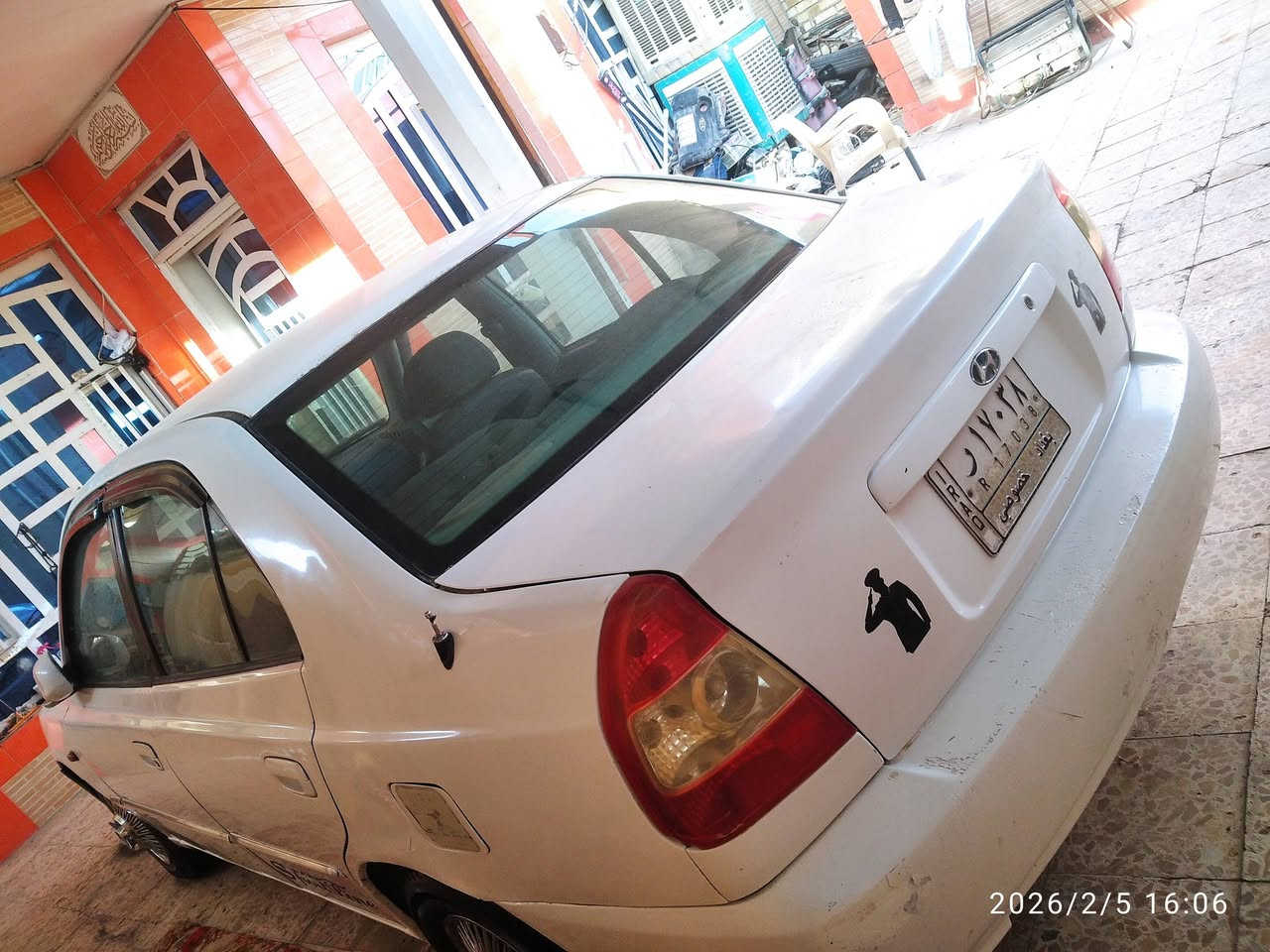 هونداي اكسنت 2000 رقم بغداد بسم جيراني سنويه لل27. كير ومحرك نظيفات حيل  مكفوله من الضربه القويه  والكص تبريد مايشتغل بيه رشات صبغ ابيع حزام ،،،مكانها بالقاسم السعر 45 وبيه مجال للشراي ***********
