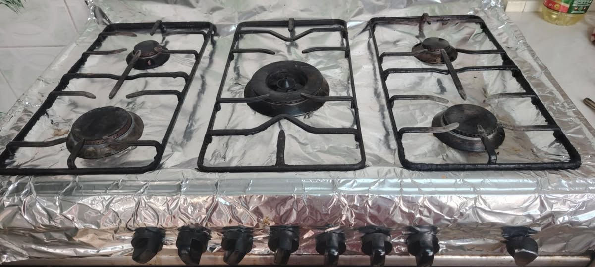 مرحبا عندي هذا الطباخ شغال كله
بس الجامه مكسوره خمس عيون كلهم سرط شغاله وتواصل علي هذا الرقم
***********
