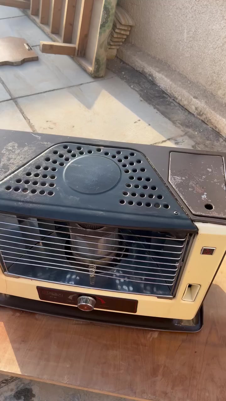 للبيع صوبة عشتار باب اول جديدة شغالة مابيها اي ضرر صوبة اتخبل مال اهلنة رايدها 150 الف مكاني بغداد الغزالية ***********
