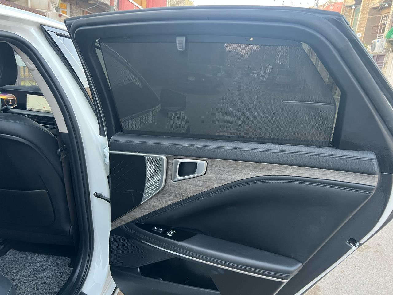 السلام عليكم. للبيع سياره غاز بلادي K82023
***********. 
مرقمه ديالى بسمي السياره كدامك وهذا السونار مالتها فول الاخير. السعر 185 بيها مجال
