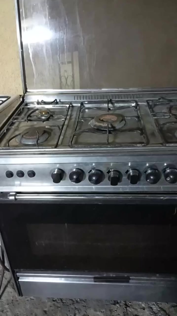 طباخ عشتار كله شغال ع فحص سعر 150بي مجال قليل موبايل***********
