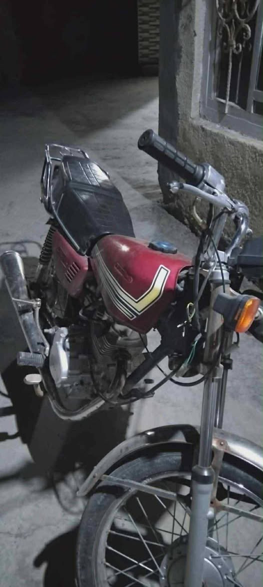 السلام عليكم دراجه نامه للبيع أوراق سعره مناسب 450 وبيه مجال  اتصل وبيك خير وتدلل لاتراسلني فدوه مكاني بابل محاويل  ***********
