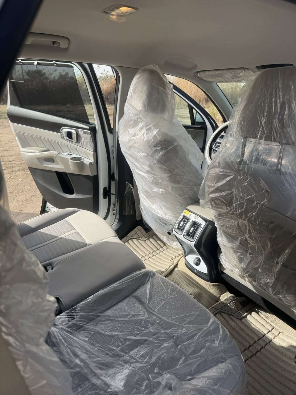 سورنتو 25خليجي  ماشيه 13الف رقم بغداد أنكليزي كير ماوس 4سلندر جنطه كهرباء فول مواصفات ماعده الفتحه السعر 285للاستفسار الاتصال *********** العنوان بغداد/اللطيفيه
