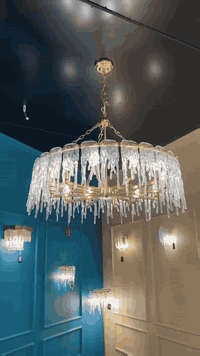 جديدنا وصل.. ثريات تخطف الأنظار! 🌟 ​وصلت الوجبة الجديدة من الثريات الر...