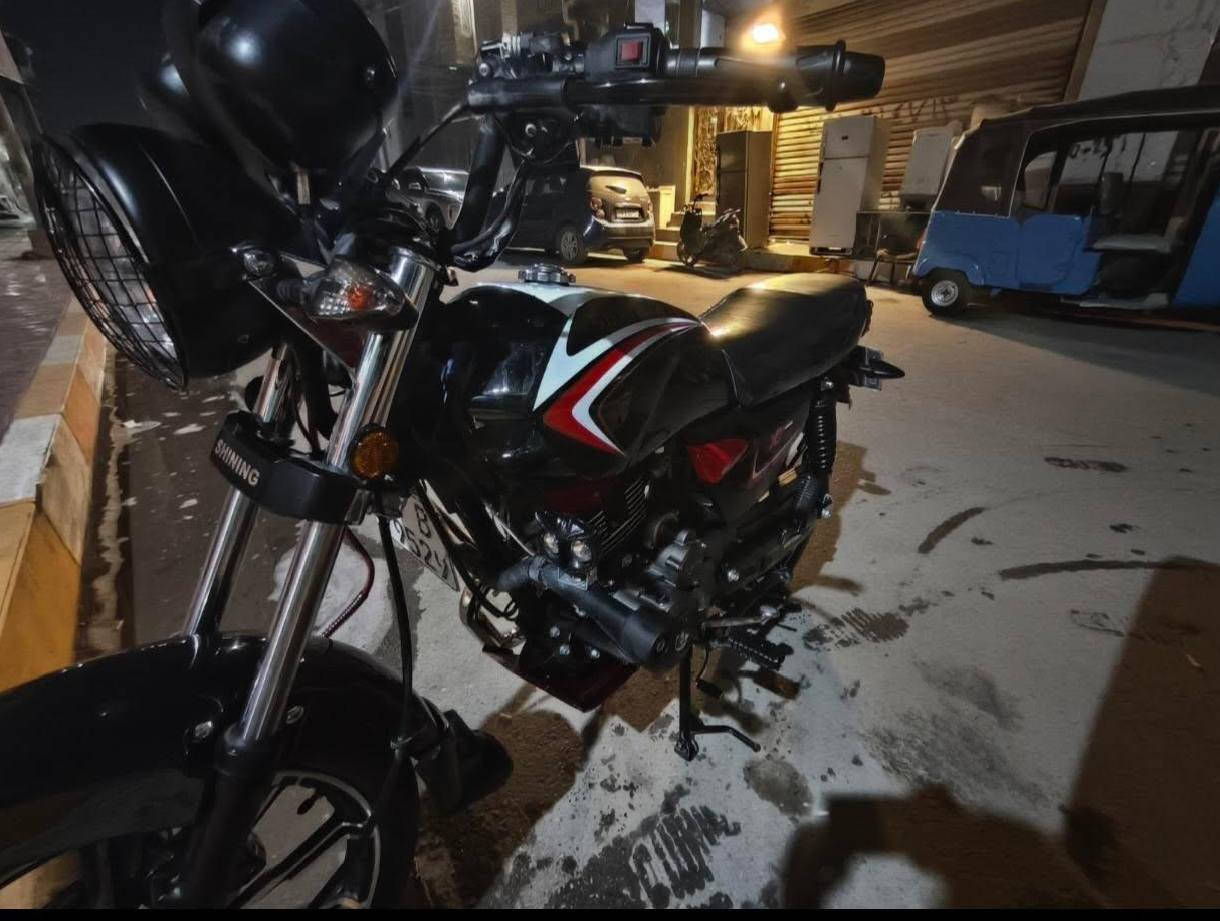 فول ومكفول
سلام عليكم الي يدور مرقم وصلت 
دراجة شايننك 2023 طالعه ب2025 بشهر التاسع 
ماشيه 5 الاف فقط 
مرقم ذي قار شرط المداور ثاني يوم تتحول بأسمك 
عليها تزويد عيون شيطانيه + صالنصه رياضي + بومه 
+محول لايتها زنون اصلي + بيها هورن بوش ب50 اصلي
الدراجة شلعة ومعدل وين ما يعجبك افحص 
السعر مليونين و150 وبيها مجال بسيط حگ الجيه 
مكانها ذي قار سوق الشيوخ 
التواصل عبر الخط او واتساب فقط
‏‪***********‬‏
