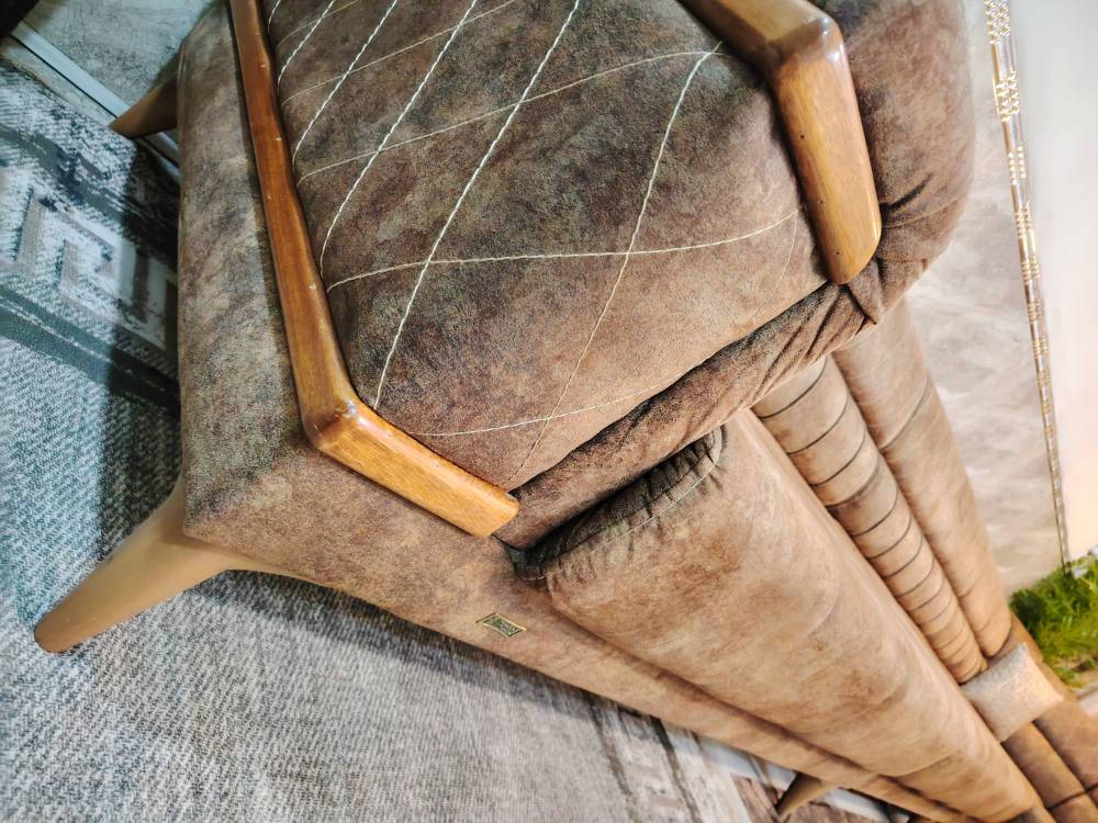 ديوان تركي ماركه ١٠ مقاعد سفنج طبي بولستر قماش شامواه تكمه ونظيف جدا جدا السعر ٤٧٥ المكان الشعب شارع الصحه


**إذا كنت صاحب هذا الإعلان وتريد حذفه لأي سبب، رجاءا أرسل رسالة إلى الدعم الفني**