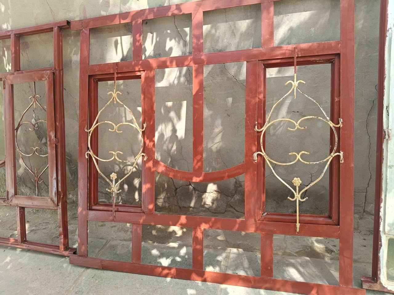 شيلمان 15العدد ثقيل بلجيكي اصلي وشبابيج 2مترونص في متر ونص واحد مترين في متر ونص للاستفسار الاتصال على رقم ‏‪0788 205 6219‬‏ مكلف بنشر
