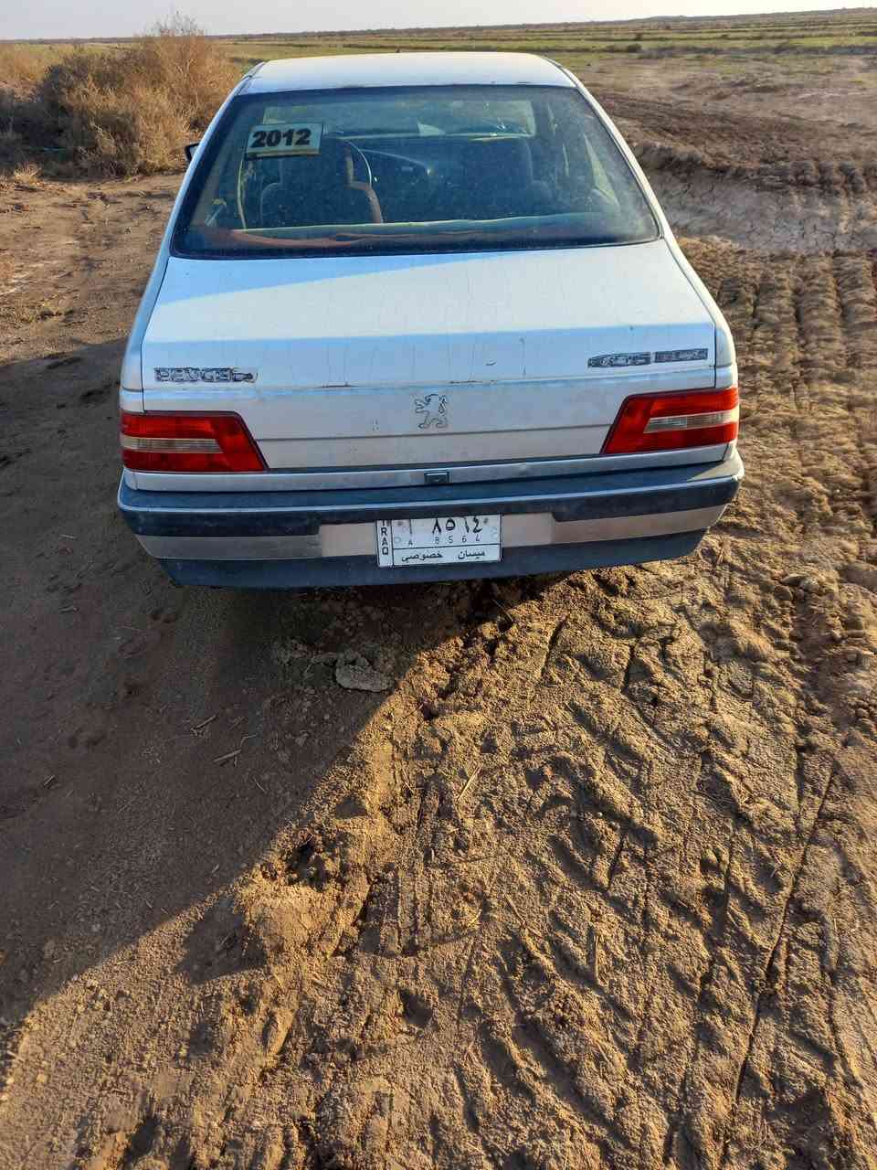 السلام عليكم 
سيارة بيجو 405 للبيع موديل 2012 خصوصي رقم ميسان سنويه نافذه شرط التحويل مكينة وكير كفالة الباقي كله شغال سياره بلادية ما بيها اي تعمير إذا مراوس حسب القناعة السعر 35 ورقة المكان ميسان- جزيرة سيد أحمد الرفاعي للإتصال ( *********** ) ( *********** )
