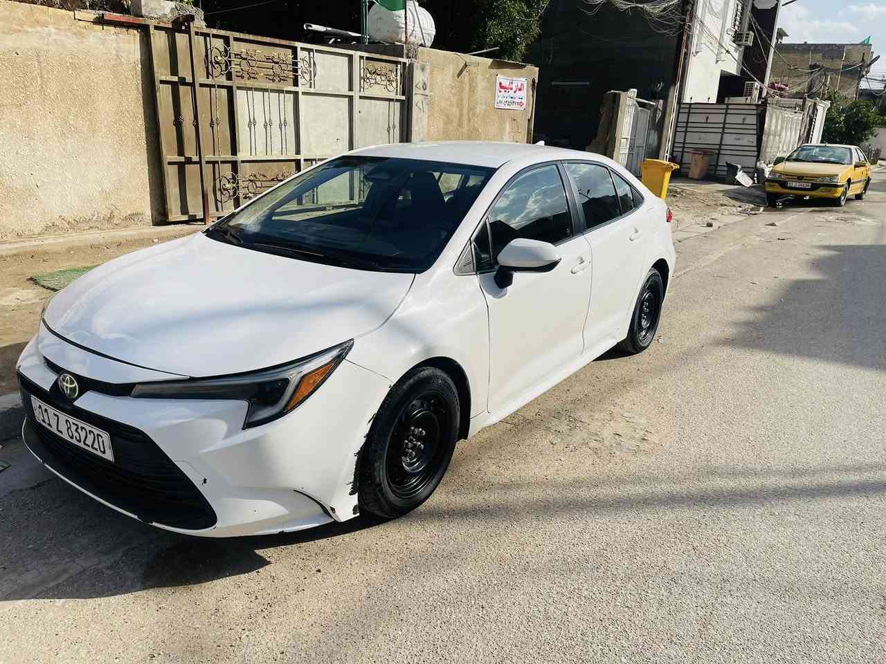 كورلا هايبرد 23
كورلا هايبرد وارد امريكي 
فول عدة الفتحة 
السيارة ما بيهة لا صبغ ولا تبديل 
بارد فقط وبيه بارد بنفس المكان هنا نضربت 
صور الحادث بل منشور موضحات 
السيارة ماشية 72 الف حاليا 
السعر 143 ورقة 
المكان بغداد الكمالية 
الشراي يتصل وبلخدمه***********
