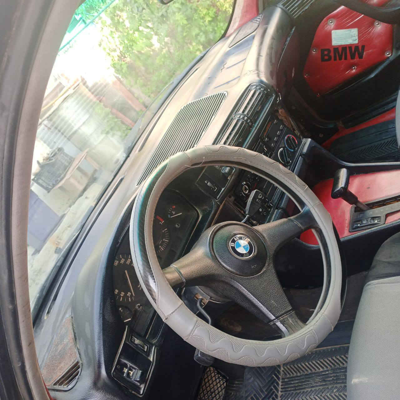 السلام عليكم أبي ام للبيع كشر ومحرك جديد كير جديد شرط الضمان اني مكلف بل نشر المكان السيارة ديالى بعقوبة  الرقم صاحب السيارة ***********
