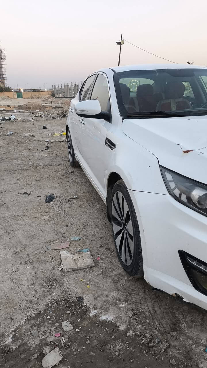 اوبتما ٢٠١٣ وارد خليجي مكينه الفين وربعميه مامفتوحه رقم اربيل القديم بسم شركه فيصل عزيز  السياره طاير بنيده فقط كما موضح السعر  ١١٥ وببه مجال الاتصال  ***********
