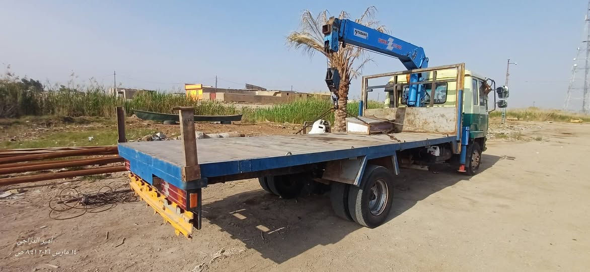 السلام عليكم بدي للبيع عمل جنك حديد كاعيه حديد بدي جديد ونضيف طول5ونص سعر9ورقات  مكان واسط شيخ سعد ***********
