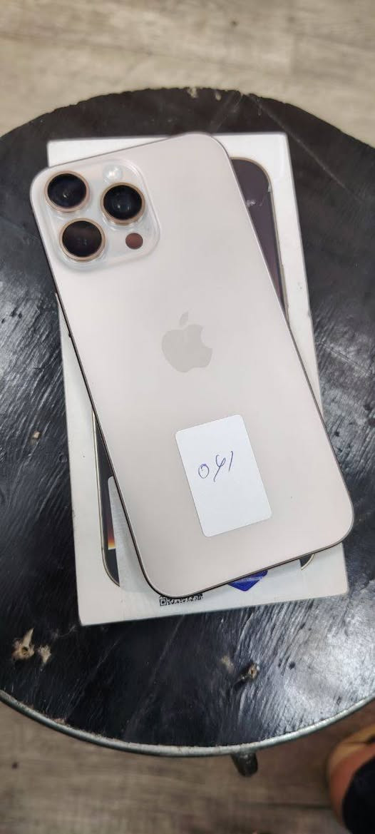 السلام عليكم
ايفون 16 برو ماكس 

ماستر نموذج M 

كامل ملحقات

ذاكرة / 256

بطاريه / 100

الجهاز / مبدل شاشة 

لون /  صحراوي

المكان / بغداد الدورة

***********

السعر / 990
