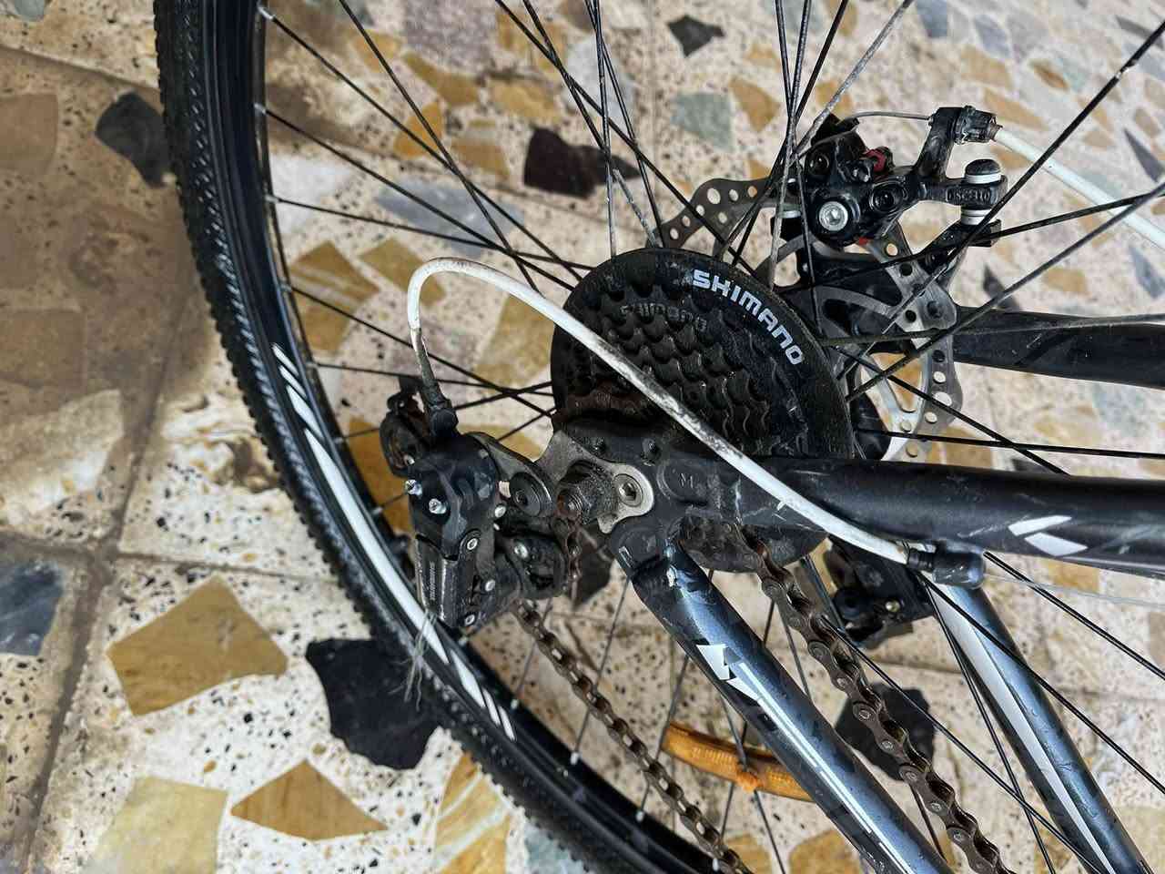 بايسكل رياضي لبيع بسعر100الف     لوتساب ***********
