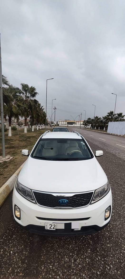 مكفولة كفاله عامه من الصبغ والبارد وتبديل 
محرك 4 سلندر 2400
مواصفات فول بس بدون وبانوراما
بصمه تشغيل 
بصمة بيبان
بصمة صندوق
لد أمامي 
لد خلفي
حساس امامي 
حسلس خلفي
كشن كهرباء
داخل صاج
استيرن صاج 
بلوتوث
بردات بلادي
7 راكب 
3 قطع تبريد 
تحكم ستيرن 4 جهات 
مانع انزلاق 
مري شفط 
اشاير مري
كاميرا بلاد وشاشة بدشبول

علما سيارة جديده مابيها نقص
السياره ماشية240 حقيقي
مكاني كركوك 
السعر : 188$
رقم صـــاحب السيارة: ***********
