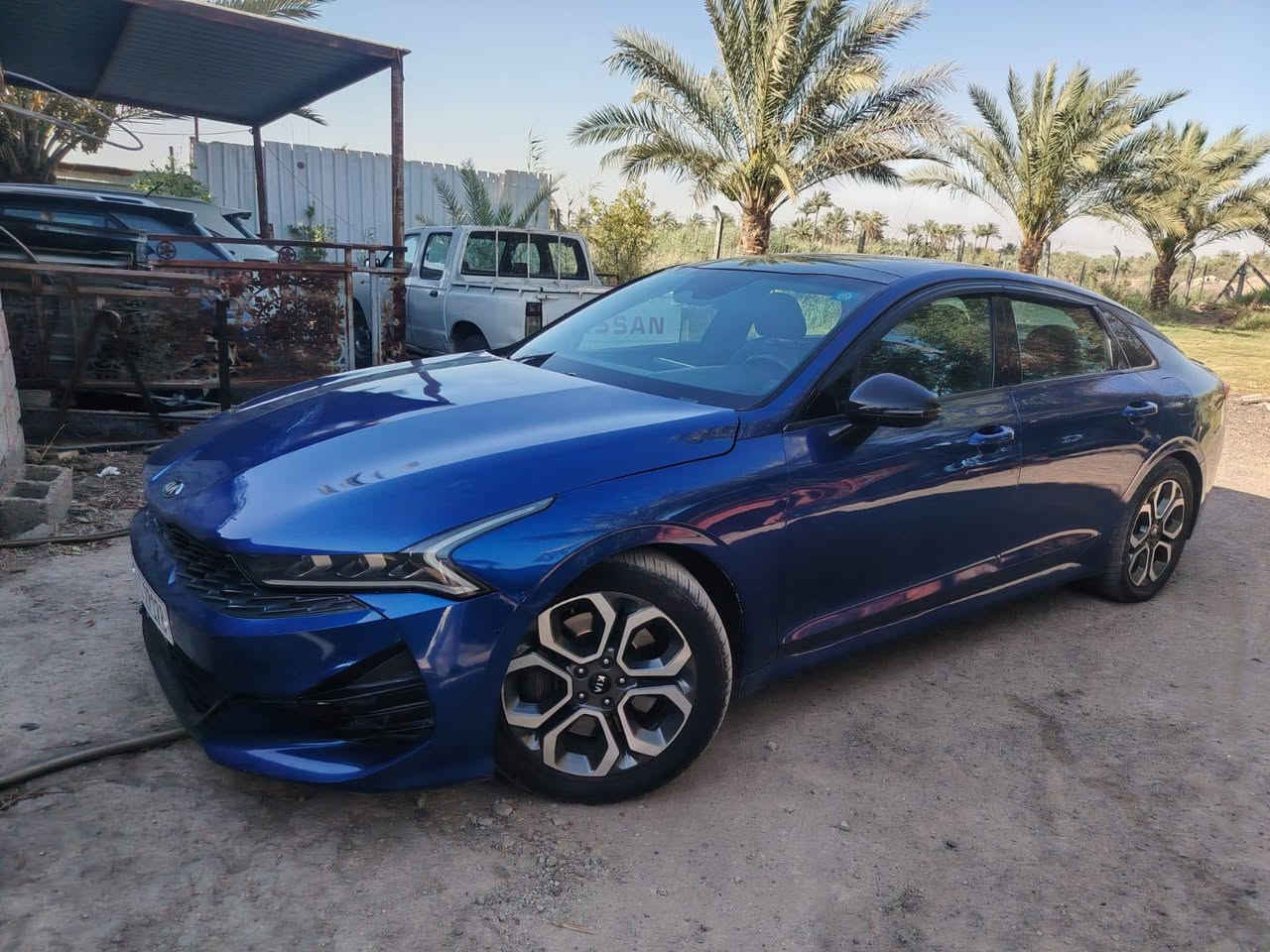 سلام عليكم ورحمه الله وبركاته
كي فايف موديل 21 رقم بغداد باسمي
وارد امريكا مواصفات جي تي GT  أعلى فئة فول مواصفات بانوراما كشنات حار بارد 3 وضعيات وجلد وكهرباء محرك 2500 تيربو الكبير بصمة وشاشة كبيره تشغيل عن بعد سماعات دمام أصلي ماشية 65الف جاهزه من كل النواحي رقم بغداد باسمي بيعه صبغ قطع ابيع صبغ احزام وبدون دواخل  السعر 119 وبيه مجال قليل مكاني بغداد محموديه *********** والكورك واتساب ***********
