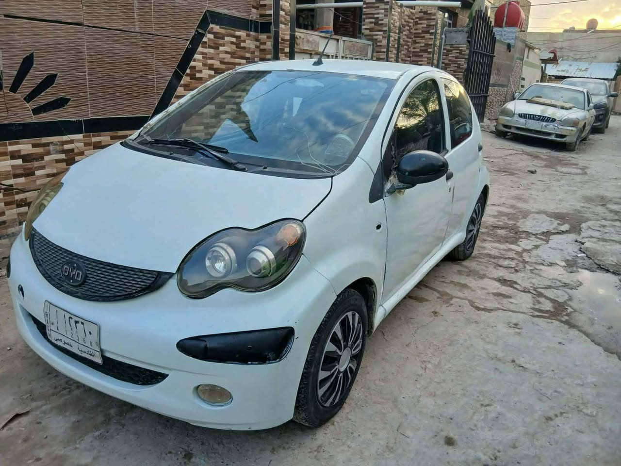 السلام عليكم بي وإيدي موديل 2012 كير عادي مشروع وطني السعر 27 بيه مجال المكان بابل الاتصال على الرقم ***********
