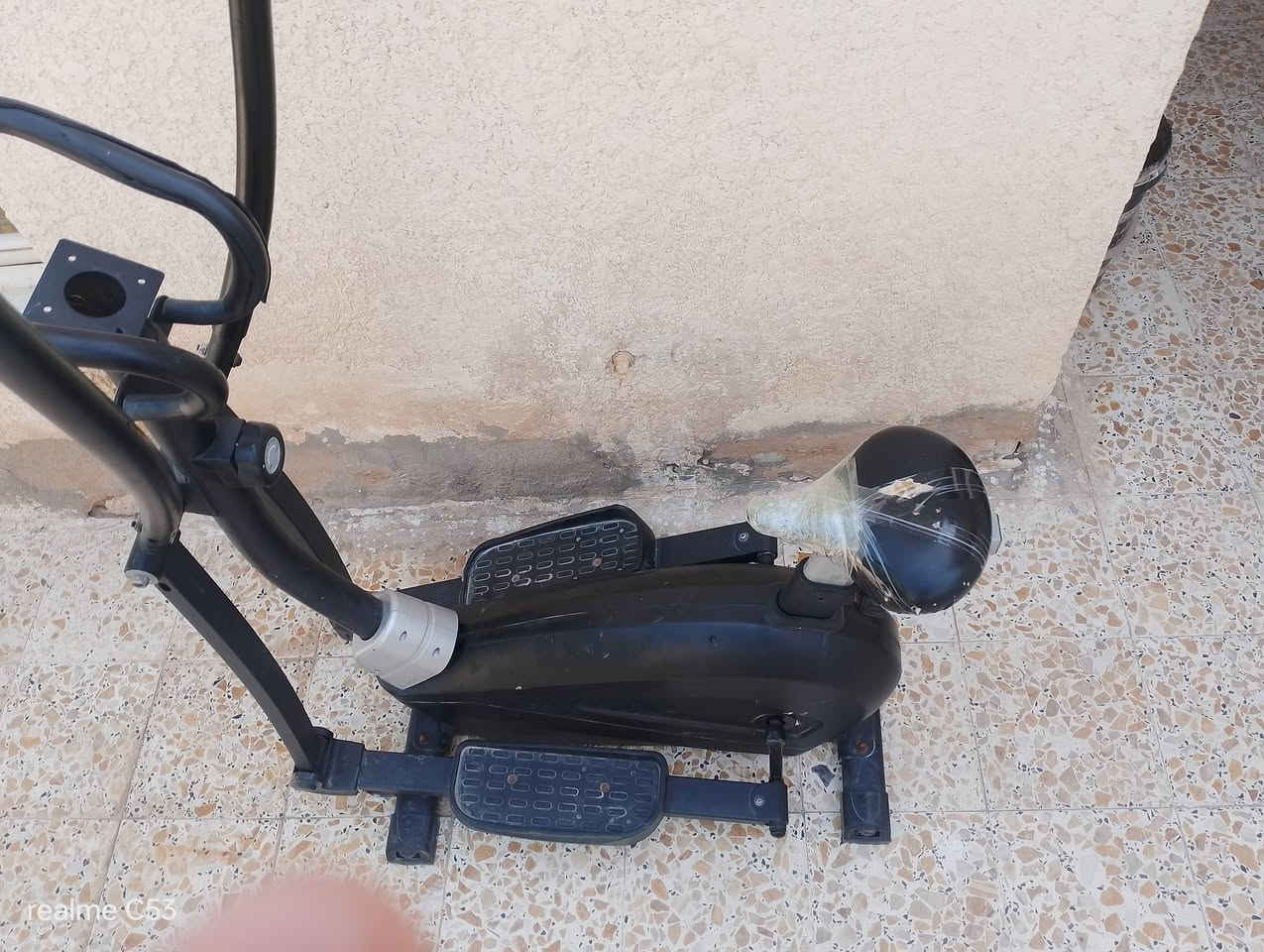 سلام عليكم جهاز للبيع  يفيد لتقلل الوز جهاز نضيف ما مستخدم هوااي سعرة 200 وبي مجال الشراي يتصل أو يجي خاص مكاني العمار حي الشهداء ***********
