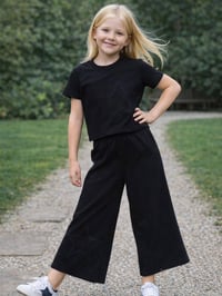 ملابس أطفال • ٤-١٠ سنوات • جودة عالية